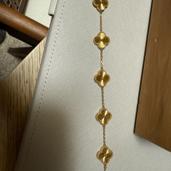 5 Motif Gold Plated Bracelet - Picture 2 of 2